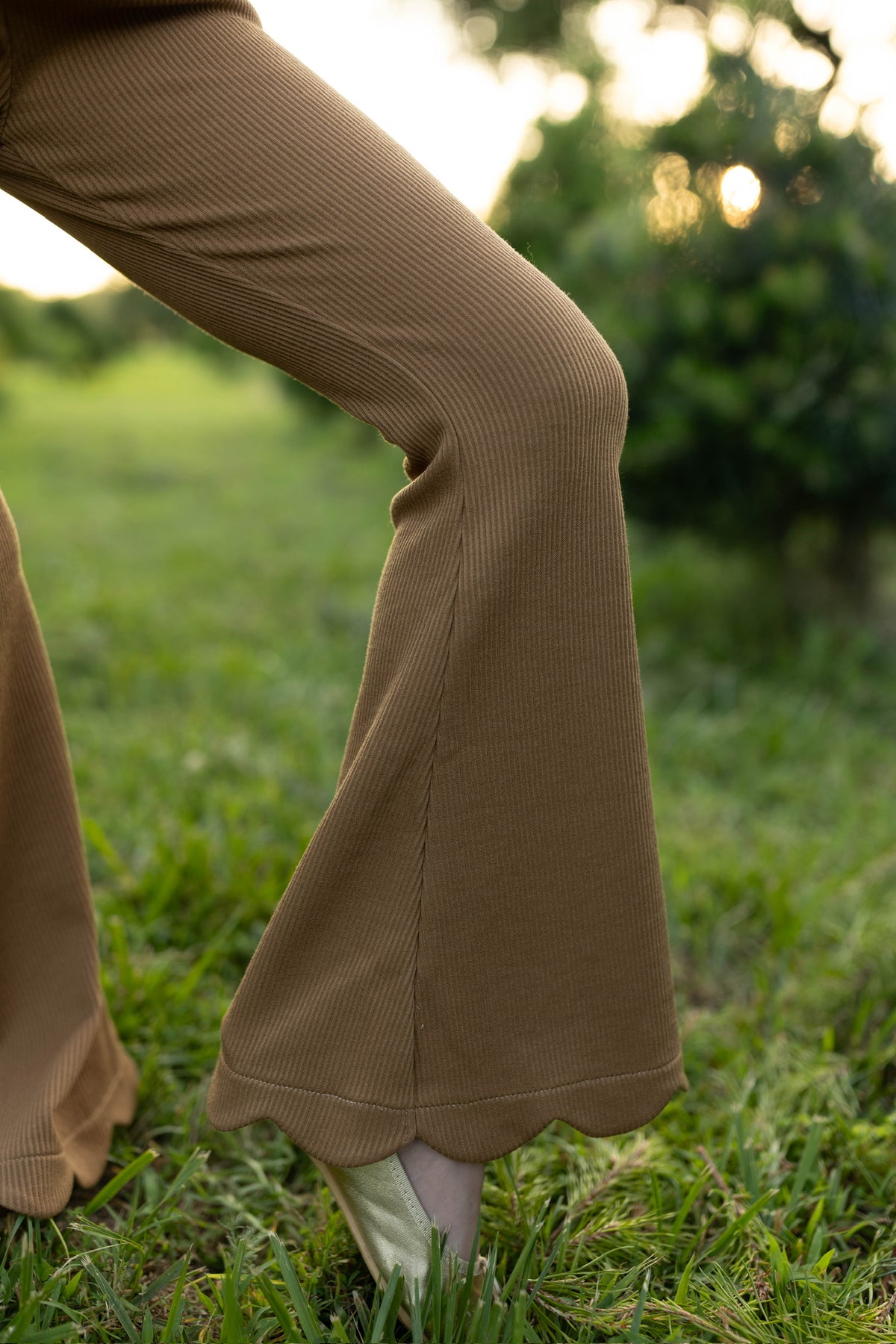 Brown Ribbed Flare Leggings (Preorder)